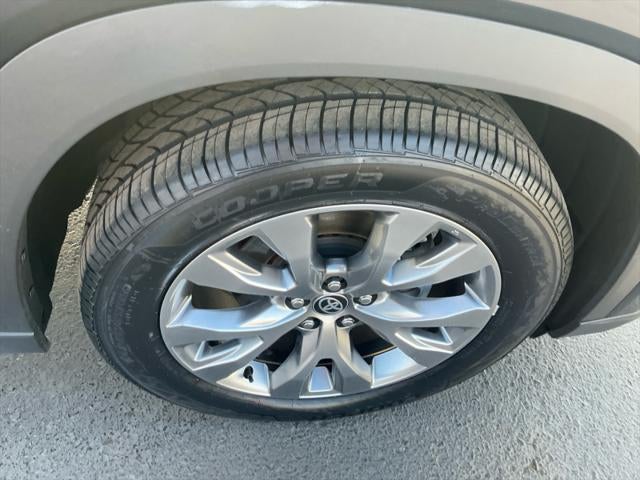 2024 Toyota GRAND HIGHLANDER Limited