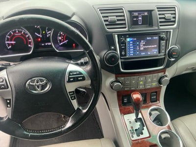 2013 Toyota HIGHLANDER Limited