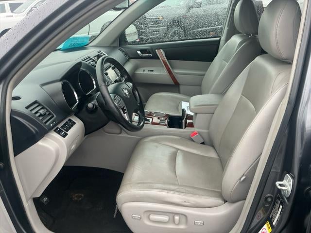 2013 Toyota HIGHLANDER Limited