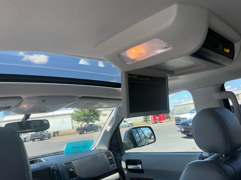 2013 Toyota SEQUOIA Platinum