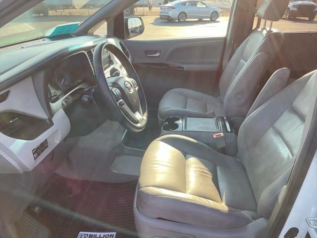 2017 Toyota Sienna XLE Premium