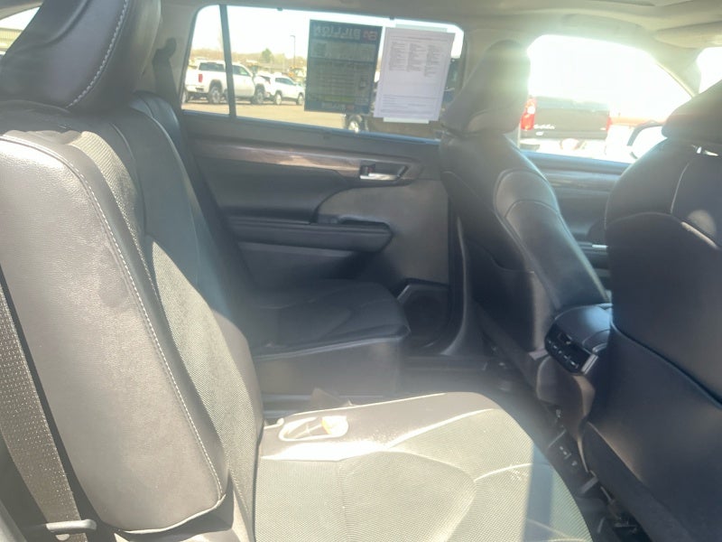 2022 Toyota Highlander Limited