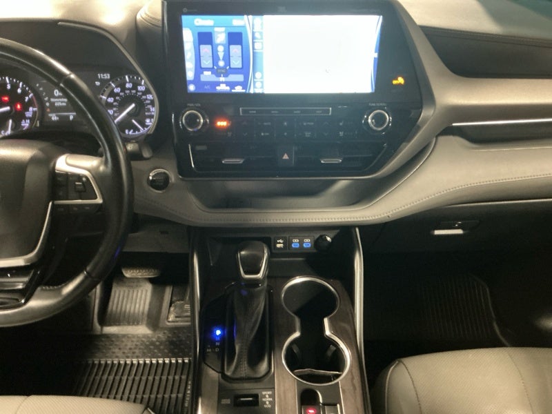 2022 Toyota HIGHLANDER Limited