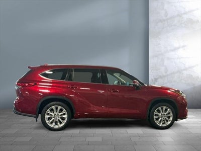 2022 Toyota HIGHLANDER Limited