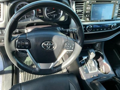 2018 Toyota HIGHLANDER Limited Platinum