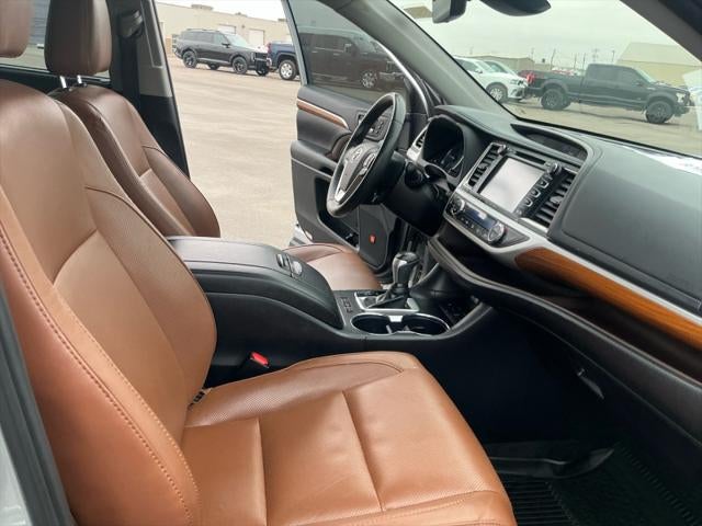 2019 Toyota HIGHLANDER Limited