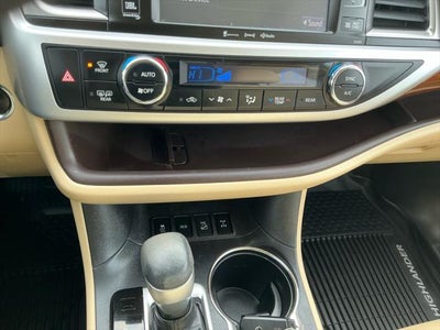 2019 Toyota HIGHLANDER Limited Platinum
