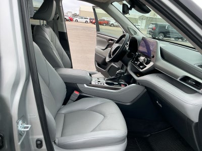 2024 Toyota HIGHLANDER HEV Hybrid Platinum