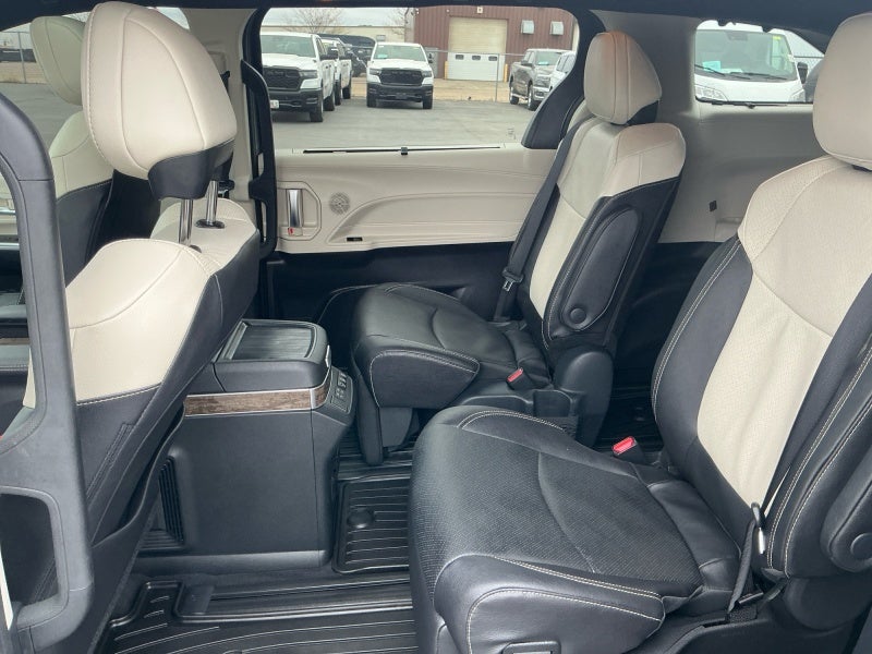 2026 Toyota Sienna Platinum