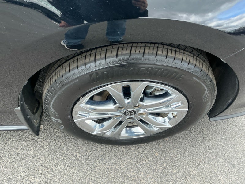 2024 Toyota Sienna Platinum