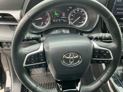 2022 Toyota HIGHLANDER Platinum