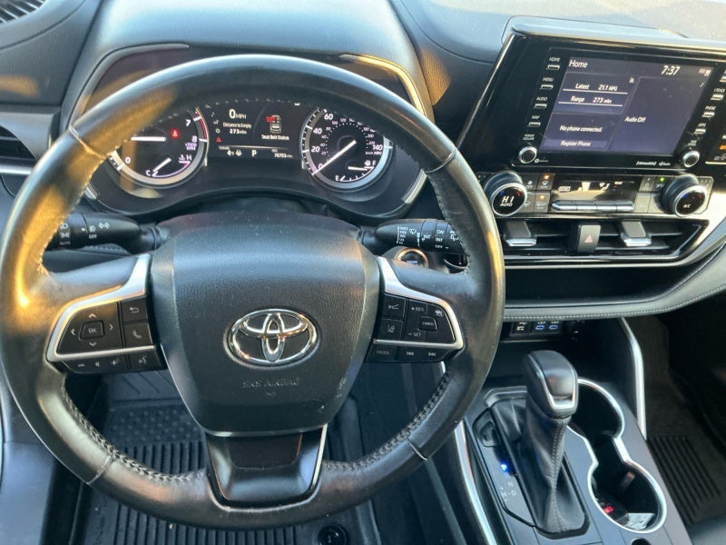 2022 Toyota HIGHLANDER XLE