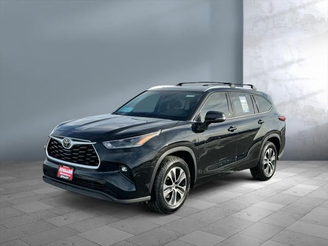 2021 Toyota HIGHLANDER XLE