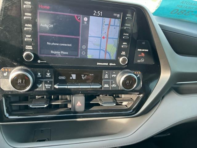 2021 Toyota HIGHLANDER XLE