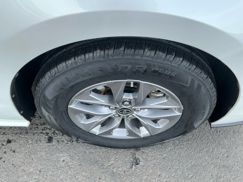 2022 Toyota SIENNA XLE AWD XLE