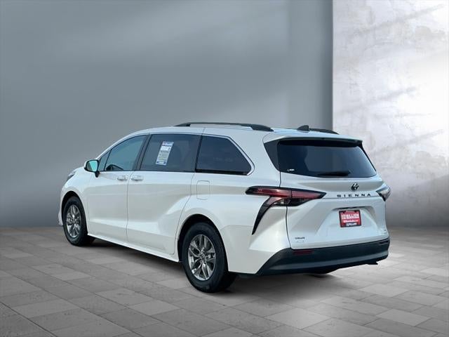 2022 Toyota SIENNA XLE AWD XLE