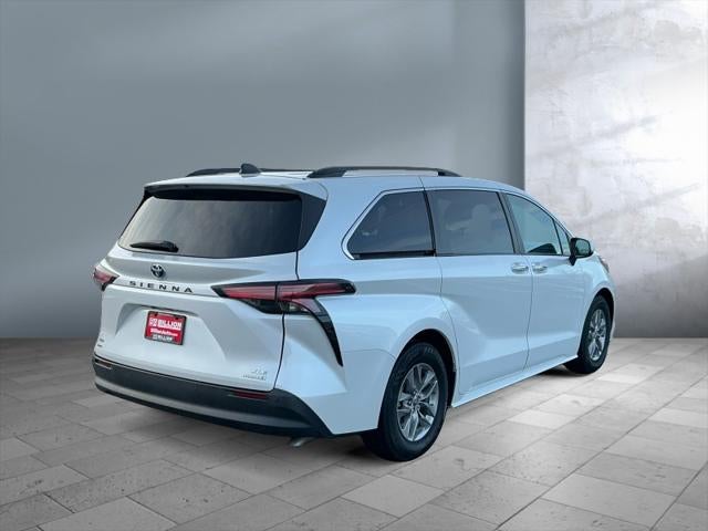 2022 Toyota SIENNA XLE AWD XLE