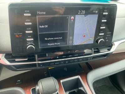 2024 Toyota Sienna XLE