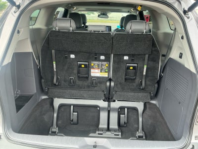 2024 Toyota Sienna XLE