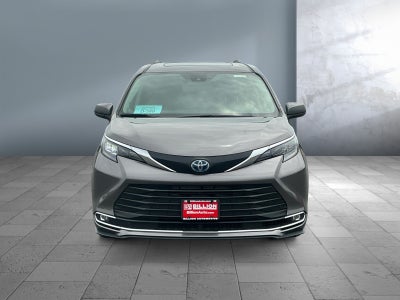 2024 Toyota Sienna XLE
