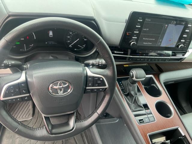 2024 Toyota Sienna XLE