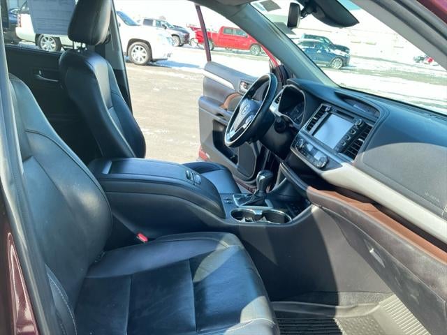 2019 Toyota HIGHLANDER XLE