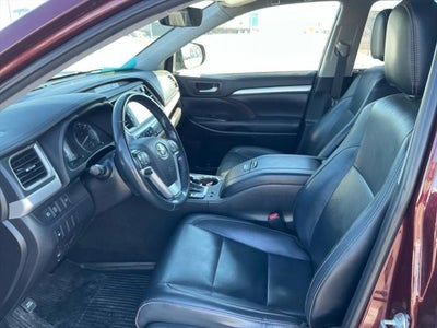 2019 Toyota HIGHLANDER XLE