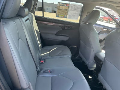 2024 Toyota HIGHLANDER Limited
