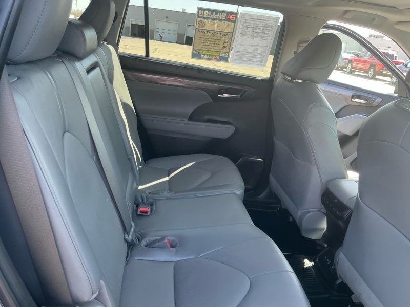 2024 Toyota HIGHLANDER Limited