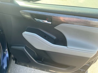 2024 Toyota HIGHLANDER Limited