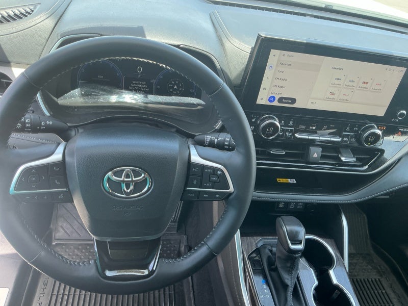 2024 Toyota HIGHLANDER Limited