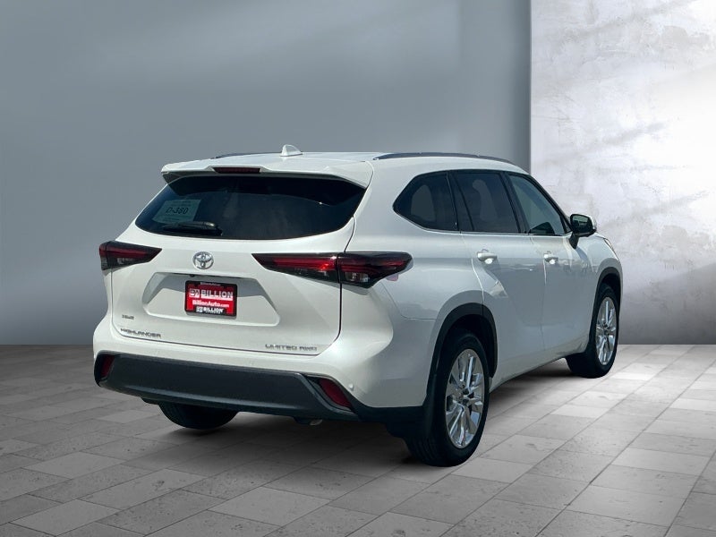 2024 Toyota HIGHLANDER Limited