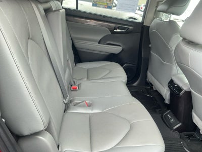 2023 Toyota HIGHLANDER Limited