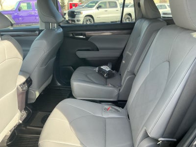 2024 Toyota HIGHLANDER Platinum