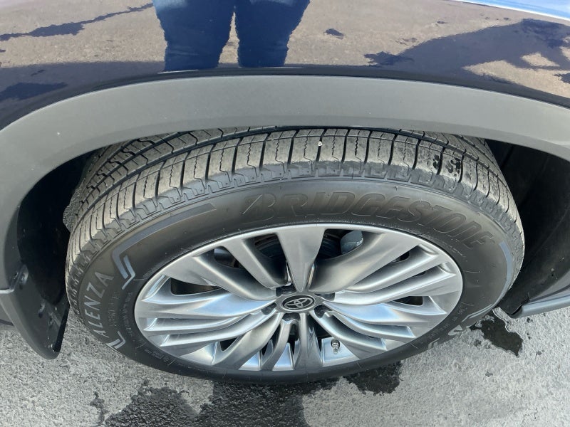 2024 Toyota HIGHLANDER Platinum