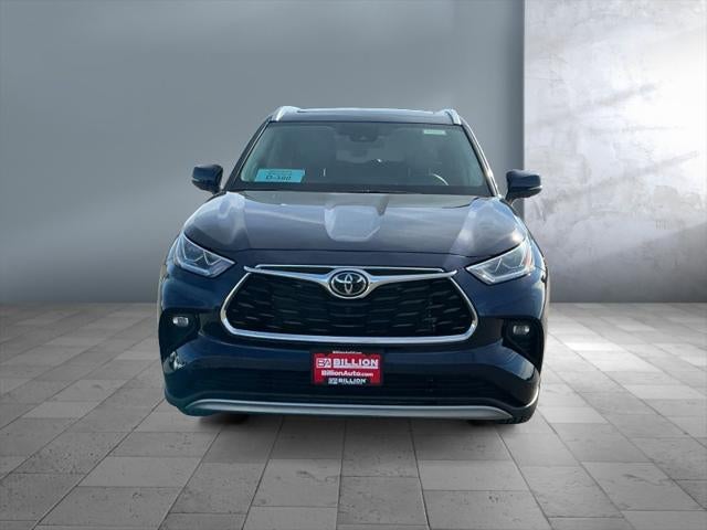 2024 Toyota HIGHLANDER Platinum