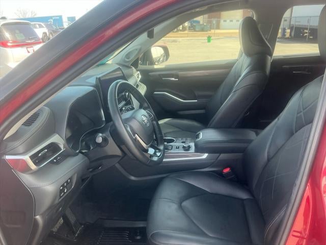 2023 Toyota HIGHLANDER Platinum