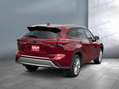 2023 Toyota Highlander Platinum