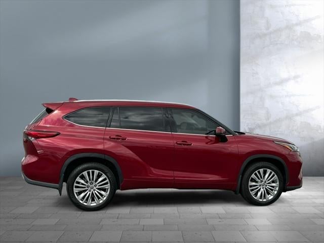 2023 Toyota Highlander Platinum