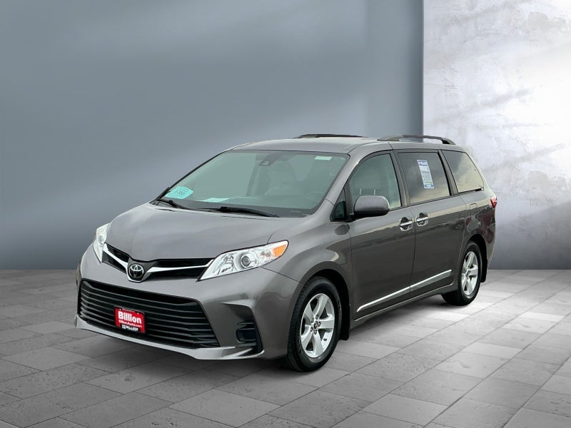 2019 Toyota SIENNA LE 3.5L LE