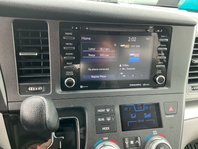 2019 Toyota SIENNA LE 3.5L LE