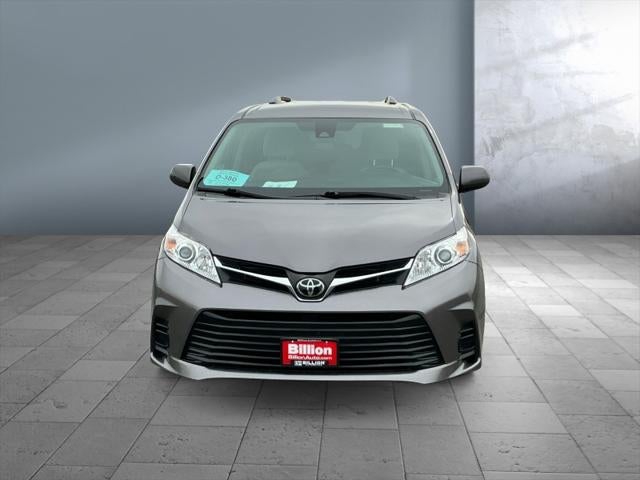 2019 Toyota SIENNA LE 3.5L LE