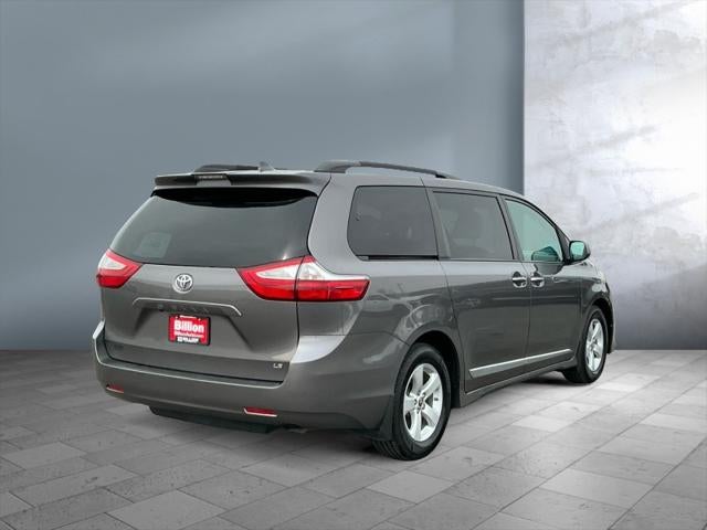 2019 Toyota SIENNA LE 3.5L LE