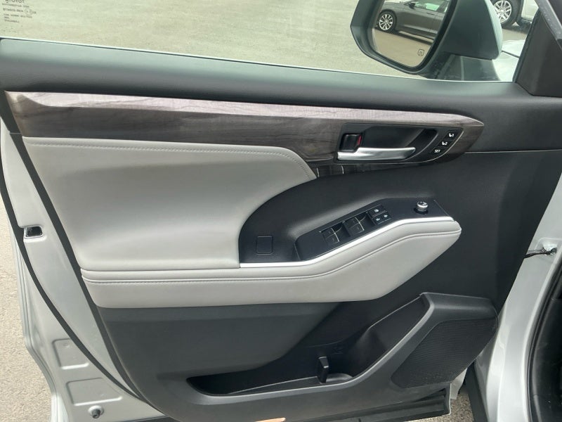 2022 Toyota HIGHLANDER HYBRD Hybrid Limited