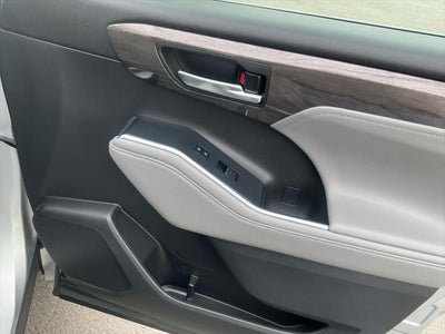 2022 Toyota HIGHLANDER HYBRD Hybrid Limited