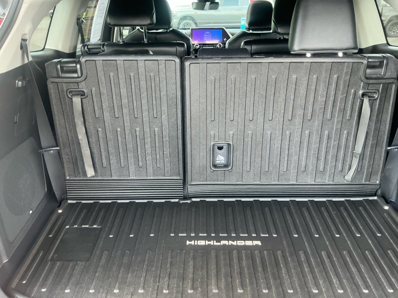 2023 Toyota Highlander Hybrid Hybrid Limited