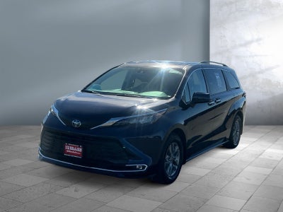 2024 Toyota Sienna XLE