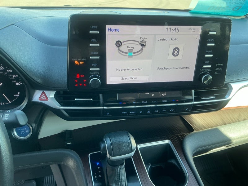 2024 Toyota Sienna XLE