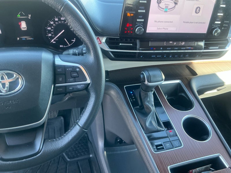 2024 Toyota Sienna XLE