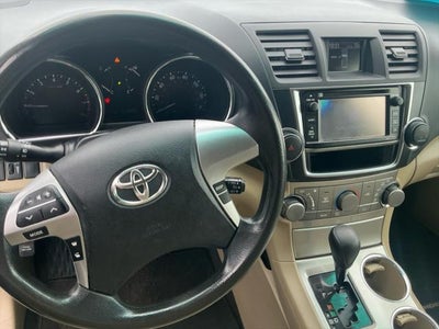 2013 Toyota HIGHLANDER Plus